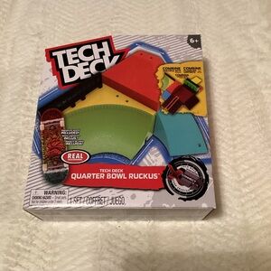 Tech Deck Quarter Bowl Ruckus X Connect Board Plus Skateboard Skate Park Ramp